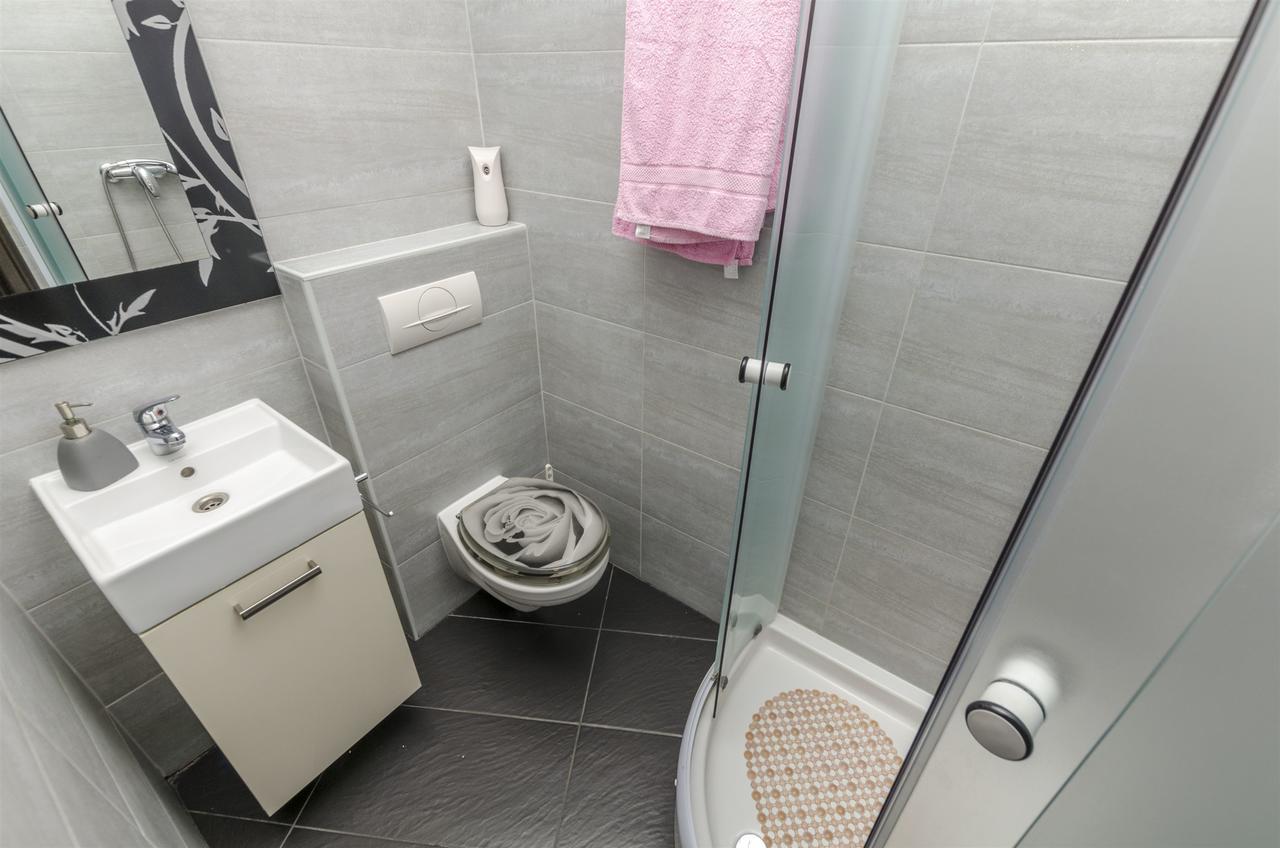 Apartment Antonela Omiš Dış mekan fotoğraf